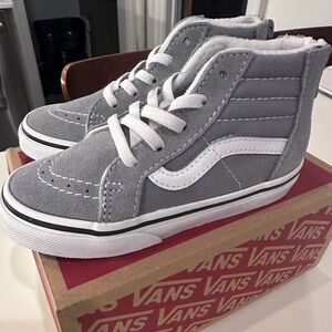 Kids vans sk8 hi zip. Toddler/little kid 9.5 NIB